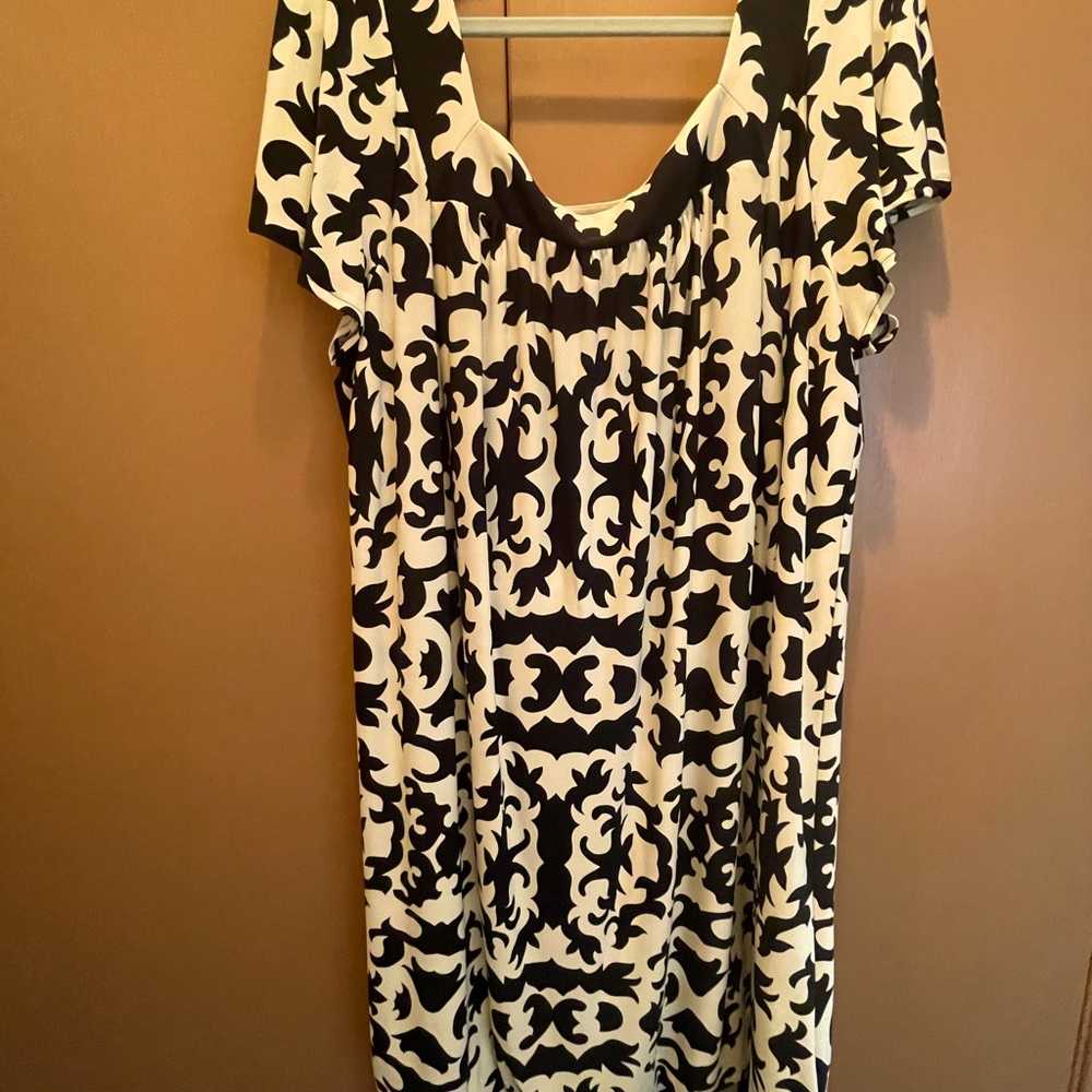 Morgan McFeeters knee length dress